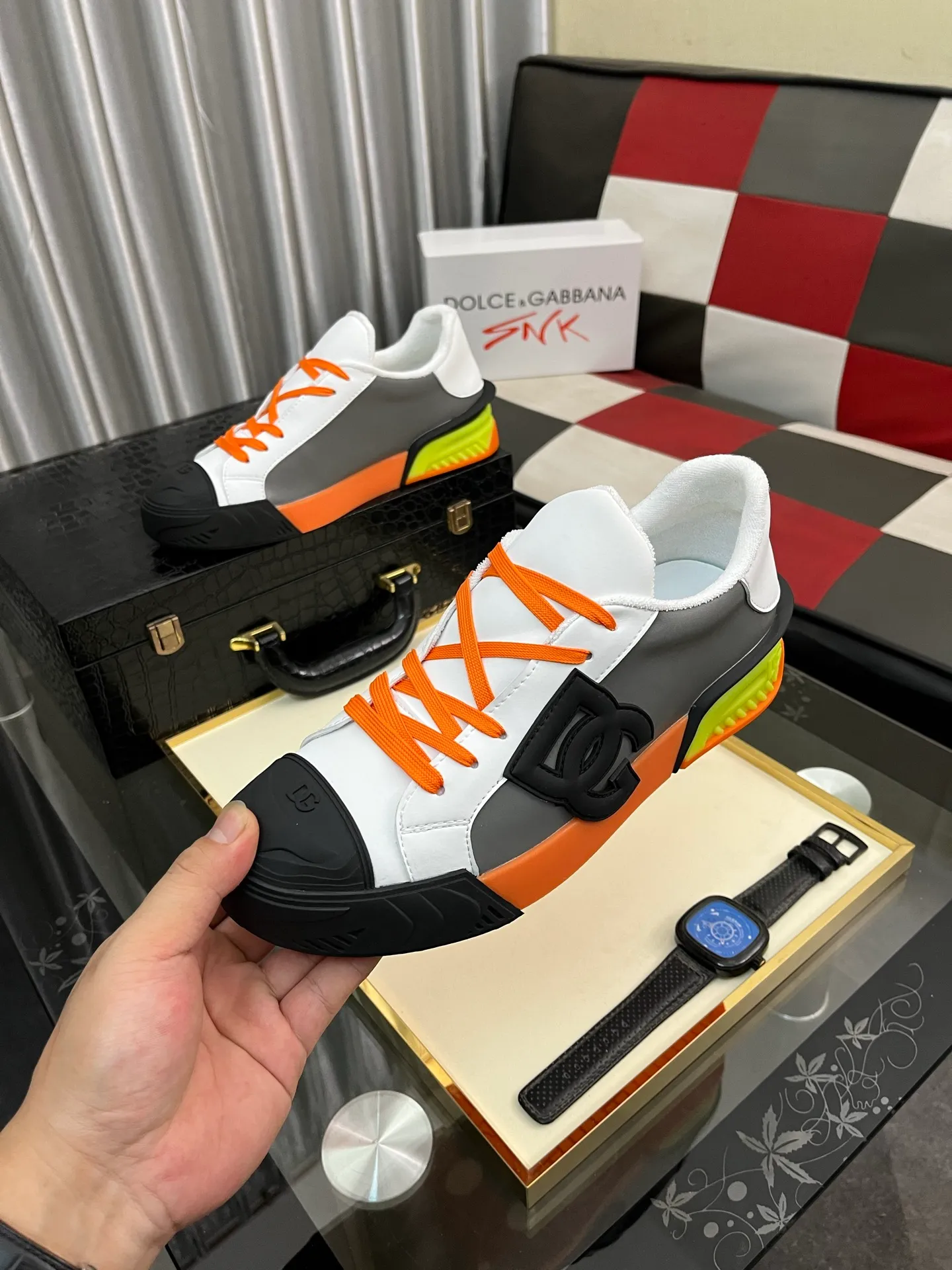 Men's Men's Shoes 💰500⌚️⌚️••Dolce&Gabbana••DG✔️High-end men's sports and casual shoes. Original goods from top counters. Original imported cowhide, multi-material splicing design ➕Imported cowhide lining, cowhide feet ➕Original TPR elastic outsole. Size: 35-46